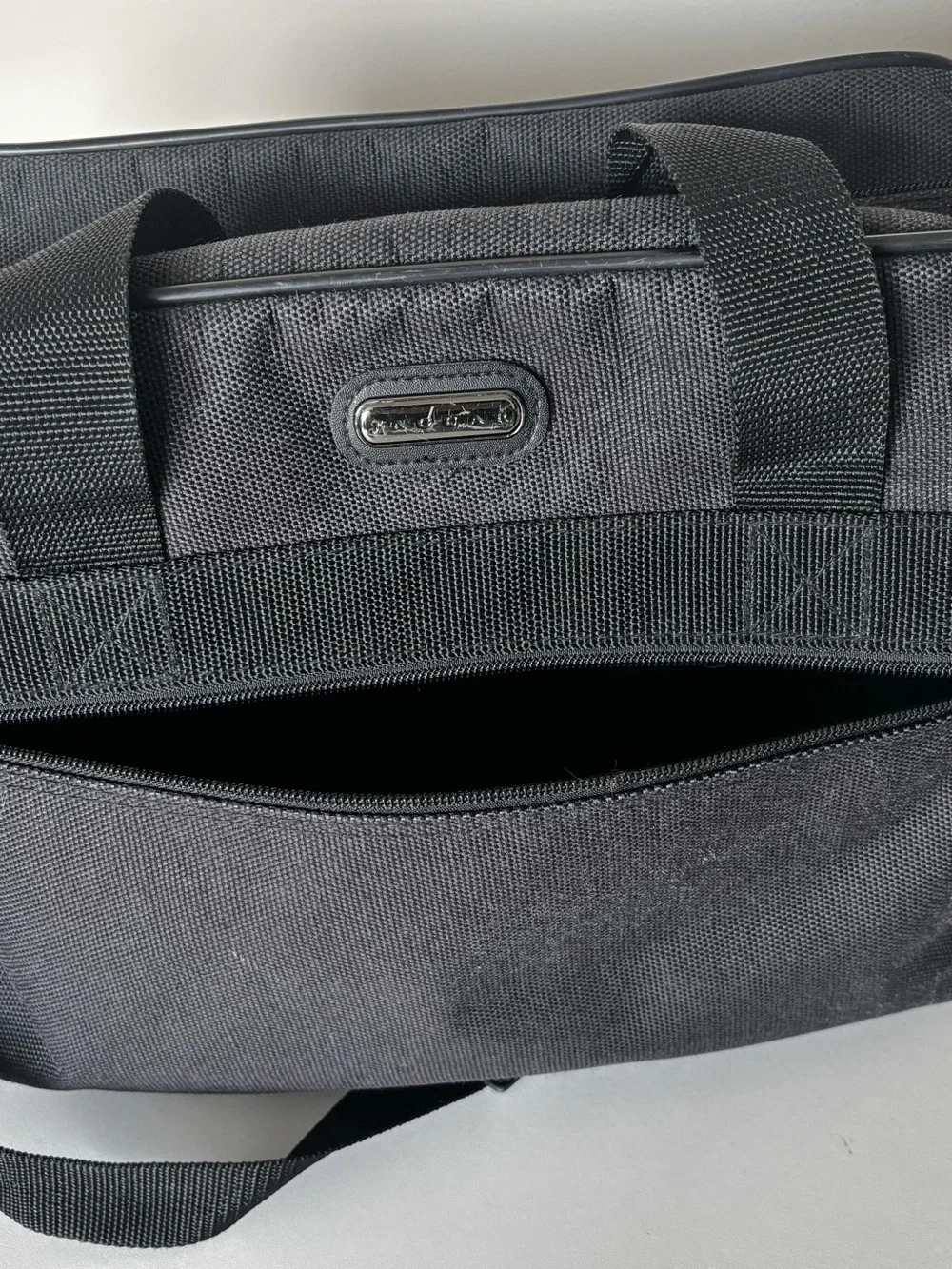 Vintage Jaguar Navy Blue Overnight Travel Shoulder Bag/Weekender/Carry-on